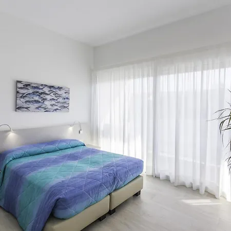 Апарт-отель Residenza Turistica Alberghiera Blue Marine 3*
