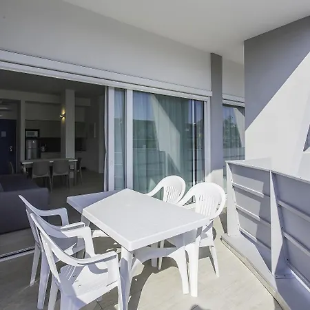 Residenza Turistica Alberghiera Blue Marine Апарт-отель Бибионе